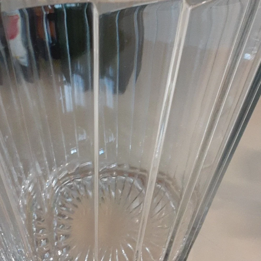 Vintage crystal wine ice bucket with 3 wine glasses, excellent condition